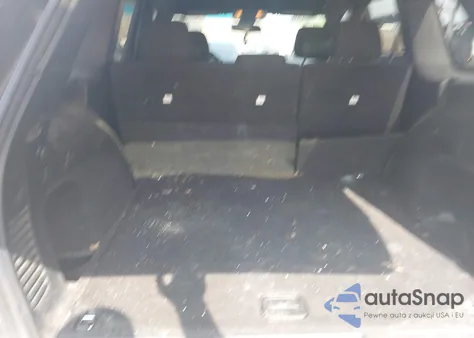 2016 Jeep Grand Cherokee Laredo z USA, uszkodzony, nr VIN 1C4RJFAG8GC461233